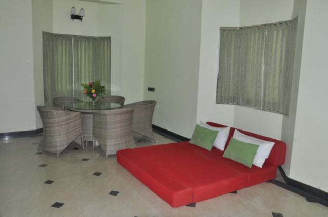 Golden Nest Hotel Yercaud Buitenkant foto