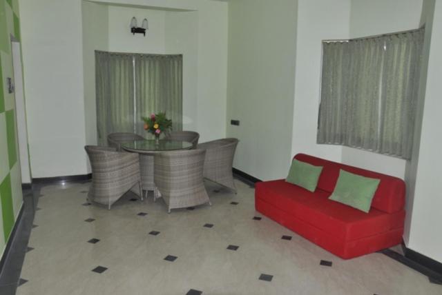 Golden Nest Hotel Yercaud Buitenkant foto