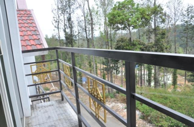 Golden Nest Hotel Yercaud Buitenkant foto